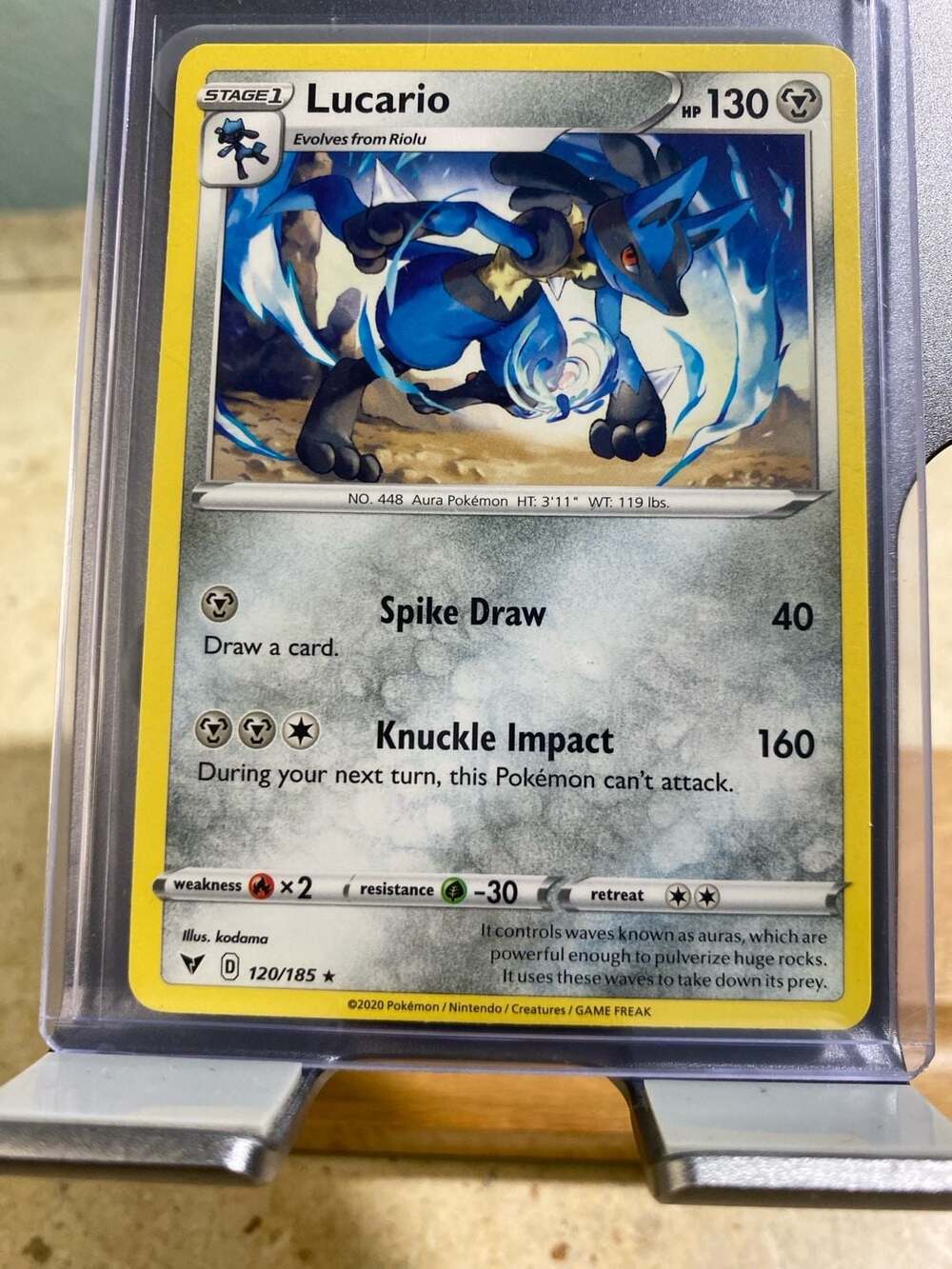 Pokemon Lucario 120/185 Rare Vivid Voltage